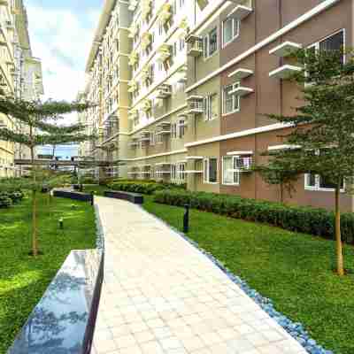 Scandinavian 1BR Condo w/ Free Parking – Trees Residences, Fairview Quezon City Hotel Exterior