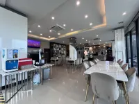 UR HOTEL Hotels near Wat Loung