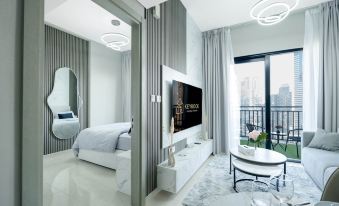 KeyRock Living | Stylish 1BR with Lake View & Pool