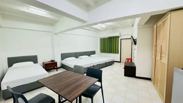 ห้องนอน 4 เตียง