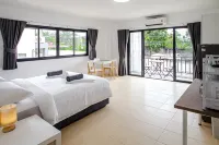Stay White Orchid - Guest houses
