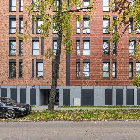 Lumina 4-room apartment near the city center