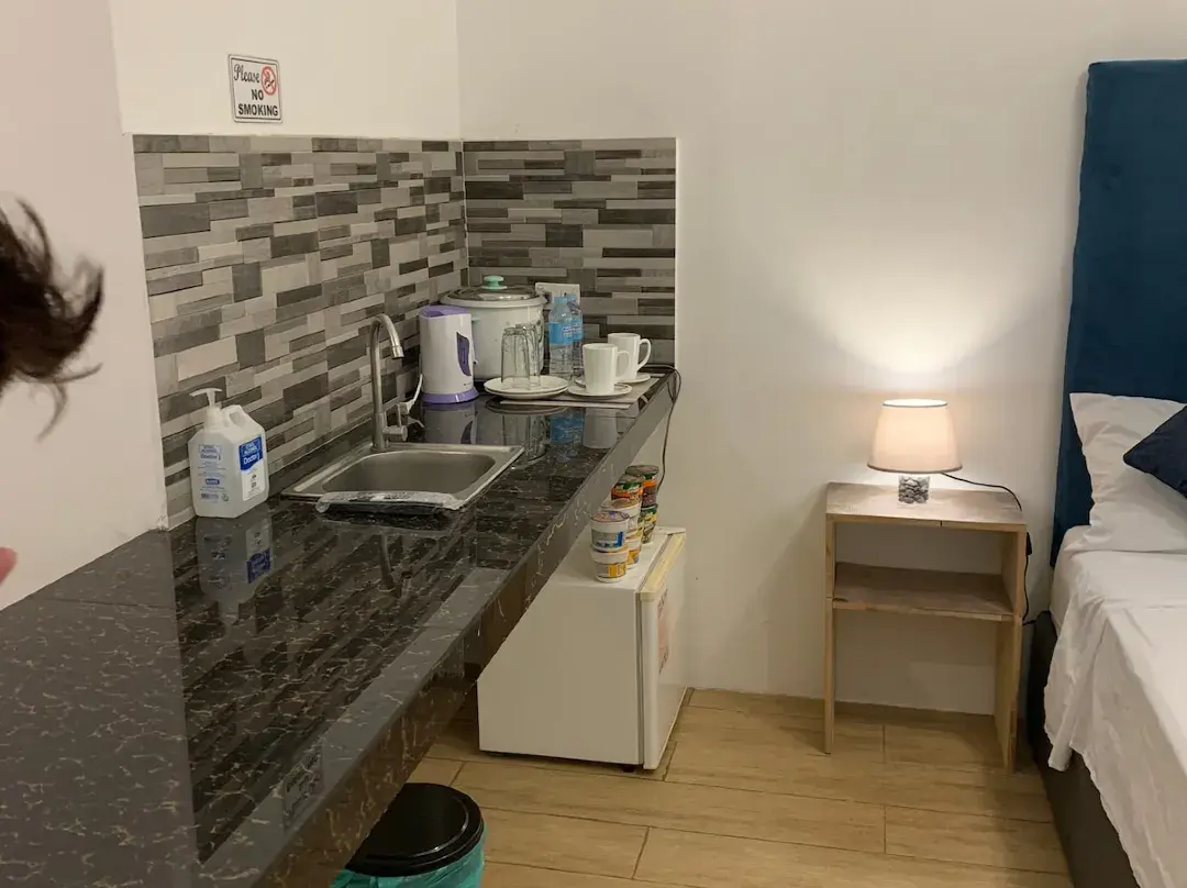 Room 105 Studio Type Fully Furnished Unit Hensonvlle - Angeles