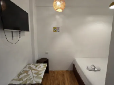 Room 204 studio type apt 鄰近Museo Ning Angeles的酒店