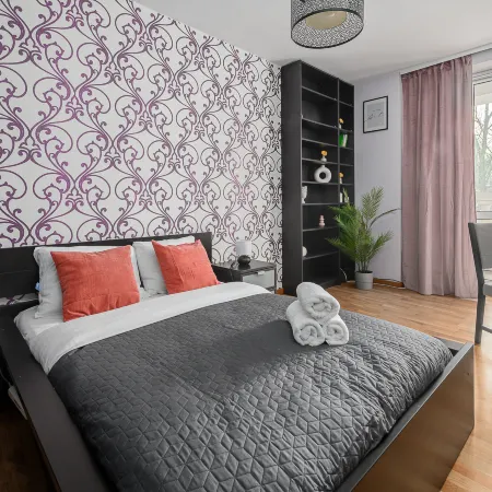 Lumina airy apartment with balcony