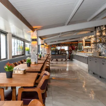 Mays Otel