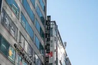 Dongtan Hotel Yein - 2-Star