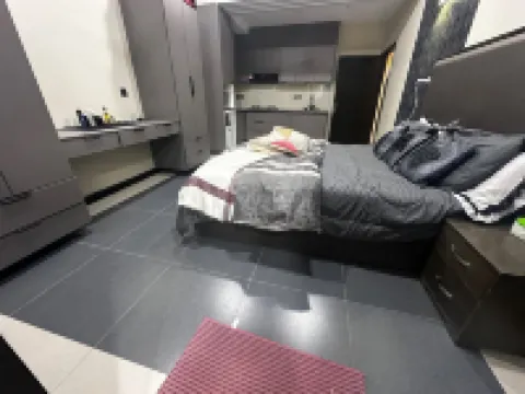 Heaven on earth a small cozy studio flat カラチのホテル