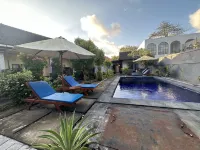 Purnama Homestay Pandawa - مسبح غير متناهي