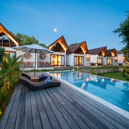 Nayandra Uluwatu Отели рядом с достопримечательностью «Тирта Улувату»