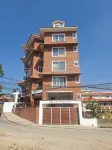 West Studio Flat 1, Lalitpur Inn - parcheggio