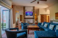 Mi Villa Cabo - 4 bedroom amazing location in downtown Cabo San Lucas - Homestays
