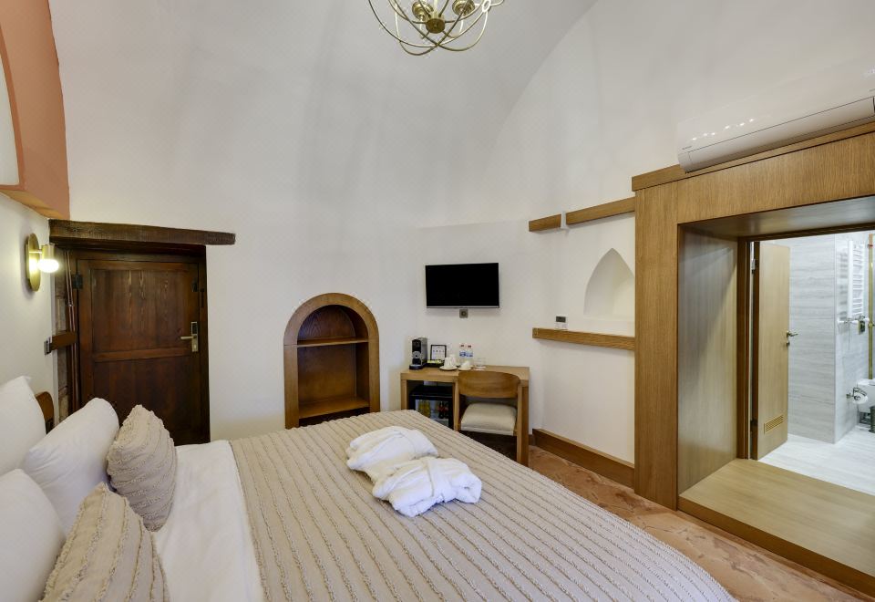 Silk Road Museum Hotel