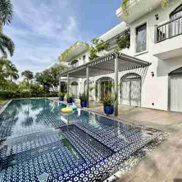 West Phu Quoc 4BR beachfront villa with private pool Hotel Exterior