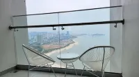 A La Carte Residence  HaLong Bay - High Floor and Bay View