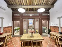 Kinmen Relax Lake Historical B&B