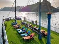 Verdure Lotus Luxury Cruise on Lan Ha Bay Hotels in Tuan Chau