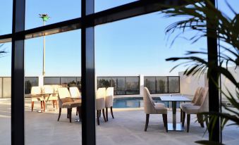 FIVE SEASONS HOTEL