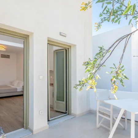 Apeiron Blue Perissa Apartments Отели рядом с достопримечательностью «Пляж Перисса»