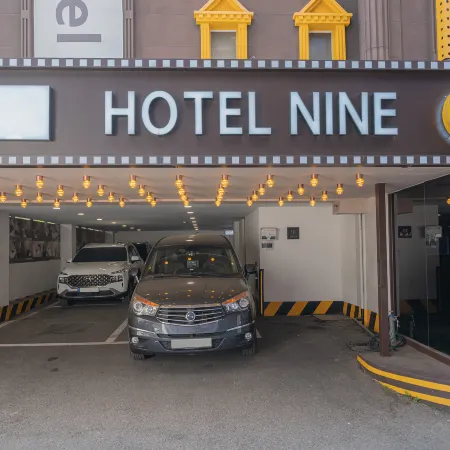 HOTEL NINE