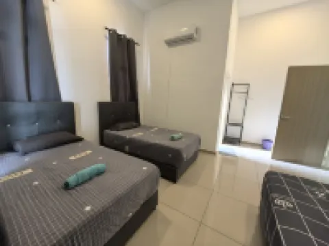Padang Serai Wangi Homestay 63 巴東色海住宿飯店