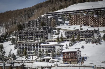 Hotiday Sestriere Ski Run Hotels near Via Lattea