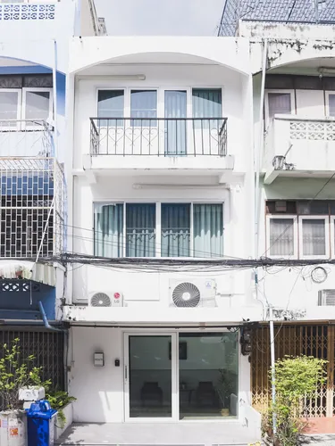 รูปภาพของNitichai place, Private Sukhumvit townhome-8PAX
