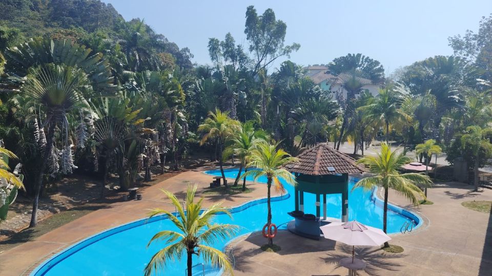 Teluk Batik Holiday Apartment