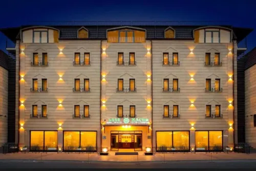 Nacho Hotel Yerevan, By One