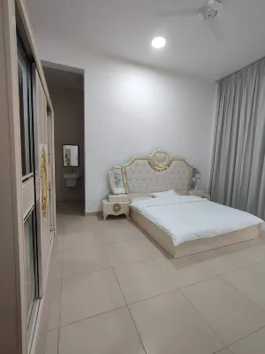 Chinese house muscat - 2-Star