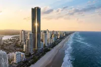 Ocean Heights Beachfront Apartments Surfers Paradise - Homestays