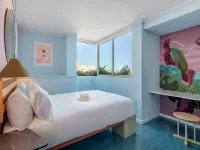 The Tropicana Hotel Hotels near Piazza St John