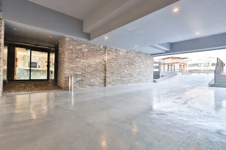 February, Riverside Gyeongsan