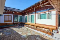 Traditional House Hotel Andong Villa Hoteles cerca de Andong Dam