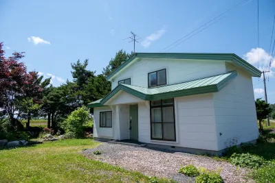 Play Ground BASE -higashikawa- Hotels near Asahidake Visitor Center