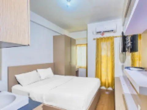 Quintessa Room at Candiland Apartement Hotels in Candisari