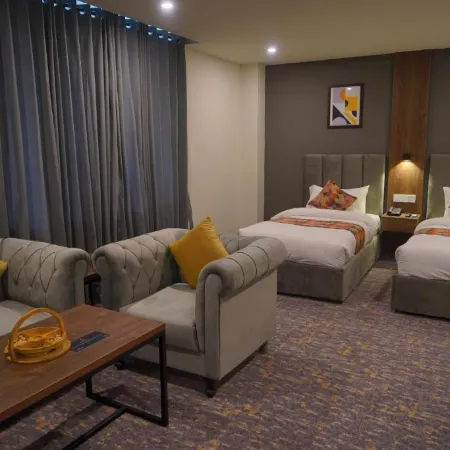 Destination Hotel Gilgit Отели в г. Гилгит
