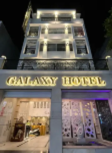 Galaxy Hotel Các khách sạn gần Công Viên Nhạc Nước Van Phuc City