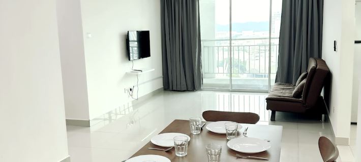 TuR16-10pax-4room1living-SPICE Stadium-1minFoodCourt-5minit Airport Hotels in Bayan Lepas