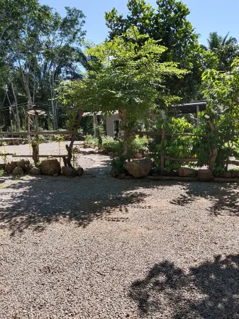 Baan Namthip Homestay Trang บ้านน้าทิพย์ โฮมสเตย์ตรัง Отели в г. Sikao