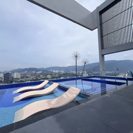 22 Macalisterz: Elegant & Noble City View 2BR |  5pax