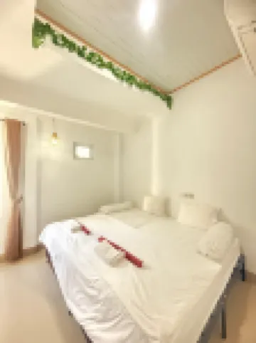 Home Stay Room in Bali Near Nusa Dua 鄰近Bluemoon Chapel Ocean Blue的酒店