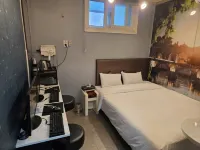 Motel G 恩平区附近的飯店