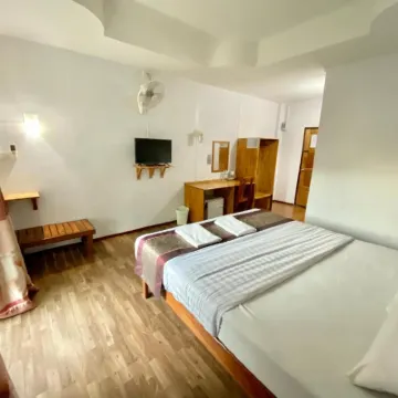 Thorsangpruksa Hotel Hotels near Bung Kan