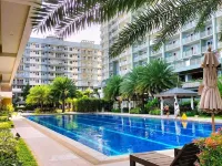 Verdon Parc Davao City with Balcony by darpm NCCCモール周辺のホテル