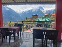 Suraj Guest House And Cafe