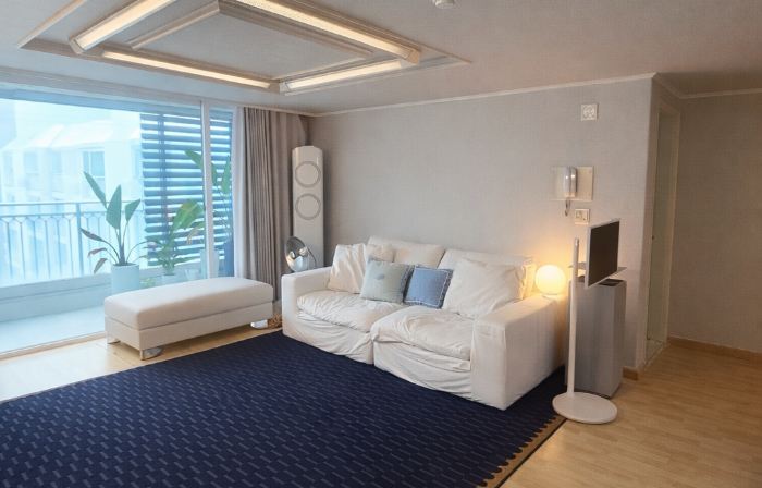 Private Room with Private Bathroom near Airport
