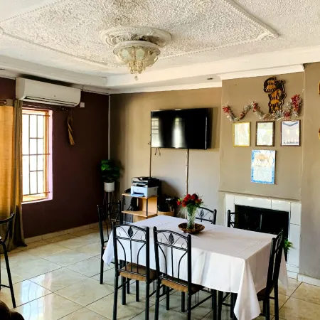 Plateau Guest House Hotels in Kasane