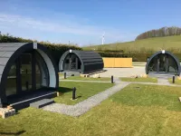 Low Greenlands Holiday Park - Luxury House With Hot Tub & Luxury Glamping Pod Holidays & Breaks Hotels in 