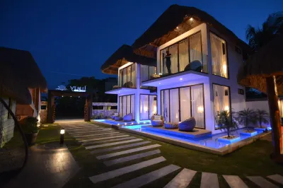 Luxury Cabins Hotels near Cenote Azul